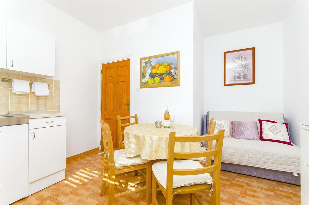 Apartments Rose Sućuraj Zewnętrze zdjęcie
