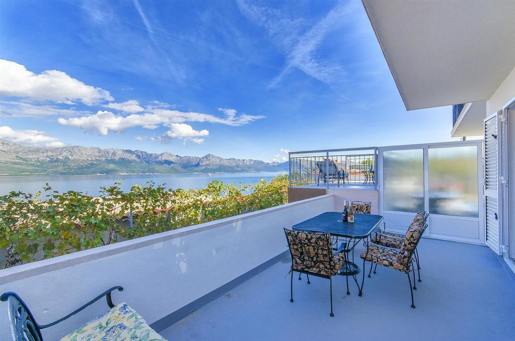 Apartments Rose Sućuraj Zewnętrze zdjęcie
