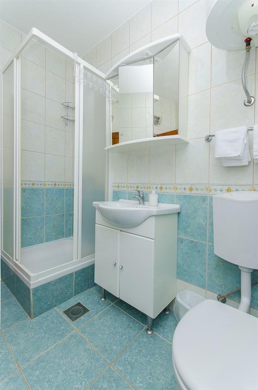Apartments Rose Sućuraj Zewnętrze zdjęcie
